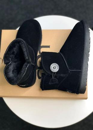 Супер теплі чоботи ugg mini bailey button black,чоботи уггі з хутром.