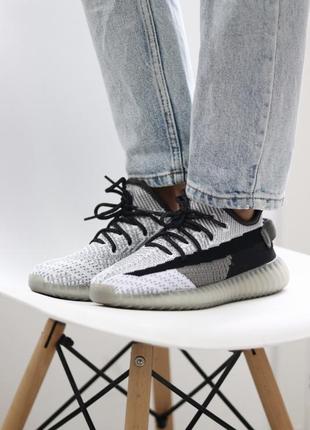 Кроссовки адедас изи 350 (36рр - 45рр) adidas yeezy boost 350 black white, кроссовки женьше лезвия 350, женские кроссовки адедас изви 3505 фото