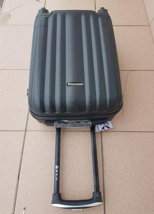 Отличный дорожный чемодан фирмы fly польша4 фото