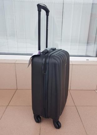 Отличный дорожный чемодан фирмы fly польша5 фото