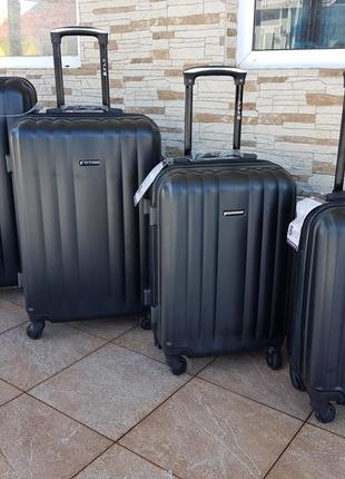 Отличный дорожный чемодан фирмы fly польша10 фото