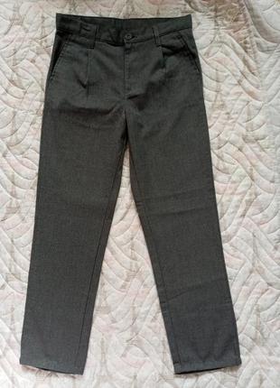 Стильные фирменные брюки для мальчика2 фото