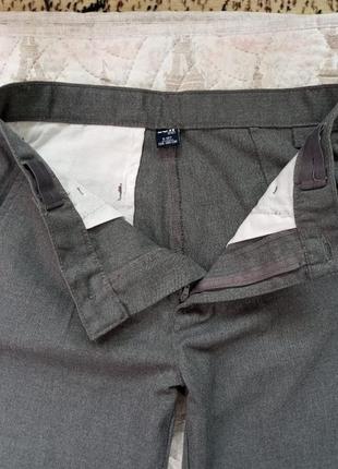 Стильные фирменные брюки для мальчика3 фото