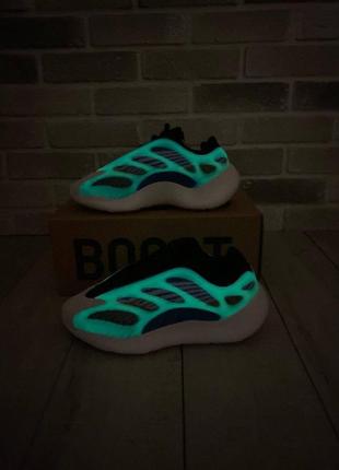 Кросівки adidas yeezy boost 700 v3 кроссовки3 фото