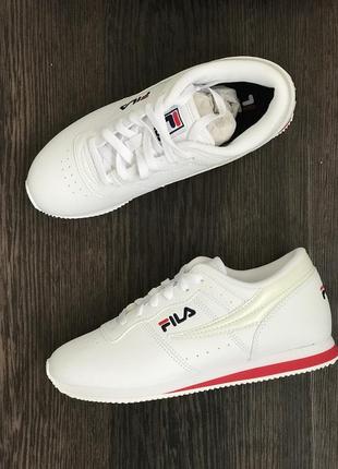 Белые кроссовки fila оригинал7 фото