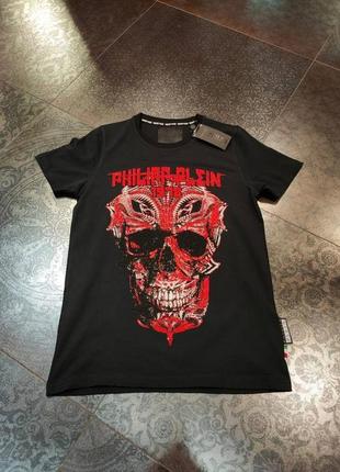 Брендовая футболка