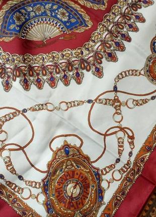 Платок полиестер часы,веера,цепи made in taiwan.