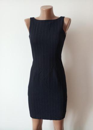 Діловий офісний класичний сарафан у тонку смужку