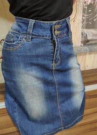 Стильная джинсовая юбка