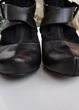 Ботильоны clarks из кожи и замши коллекция ankle boot softwear4 фото