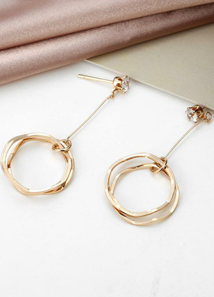 Довгі сережки кільця