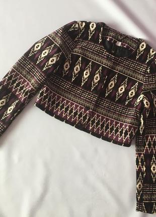Короткий велюровый пиджак жакет р.384 фото
