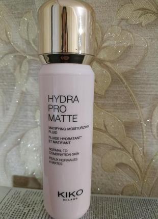 Hydra pro matte  зволожувальна рідина з гіалуроновою кислотою kiko milano