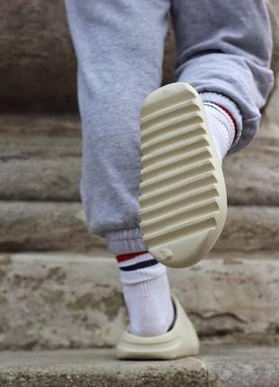 Тапки yeezy slide bone  тапочки шлепки2 фото