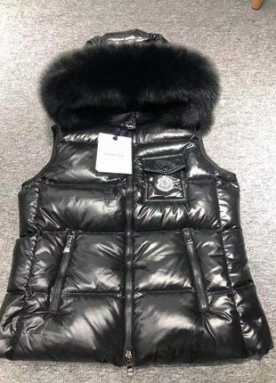 Пуховий жилет moncler