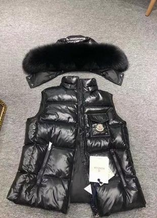 Пуховый жилет moncler3 фото