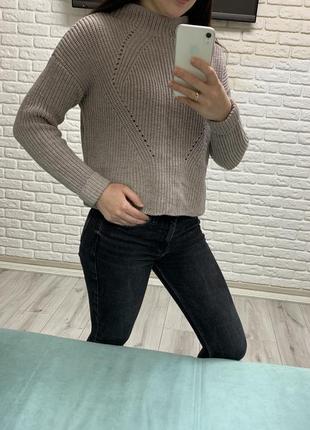 Свитер