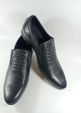 Класичні шкіряні туфлі. фірма bosslink 43 розмір.