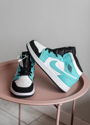 Кроссовки nike air jordan 1 retro mint мятный цвет женские3 фото