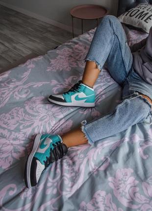 Кроссовки nike air jordan 1 retro mint мятный цвет женские2 фото