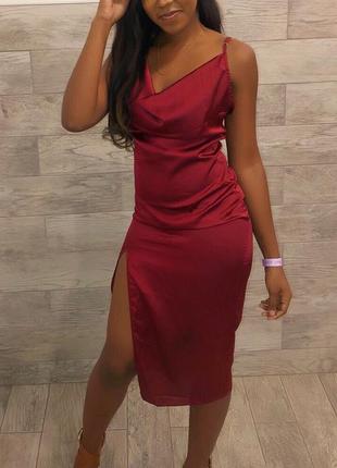 Платье миди/платье на тонких бретелях в бельевом стиле prettylittlething/платье бордо