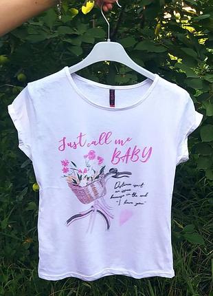 Біла футболка. туреччина