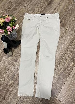 Светлые джинсы massimo dutti