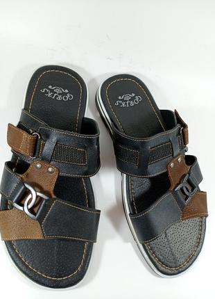 Шлепки кожаные. размеры 43,45  фирма goriks