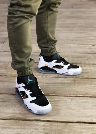 Кросівки Rbn Custom Air jordan Metallic 5 Fresh Prince
кроссовки3 фото