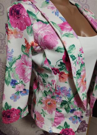 Пиджак от new look с цветочным принтом р-р xs.3 фото