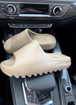 Жіночі шльопанці adidas yeezy slide earth