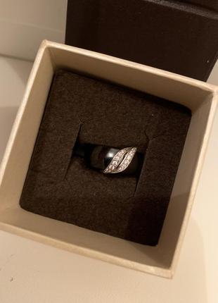Кольцо с чёрной керамики серебро1 фото