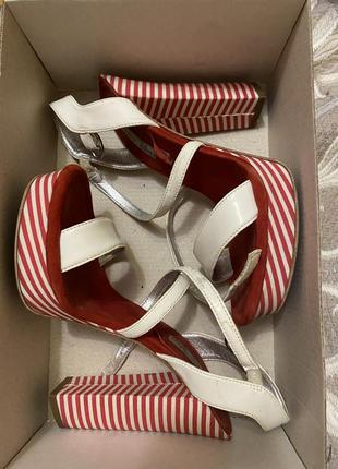 Босоножки tosca blu