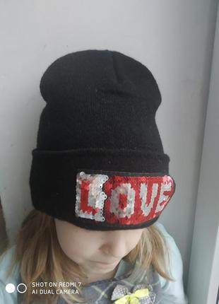 Зимняя шапка стильная 6-8 лет love