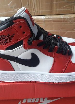 Чоловічі кросівки nike air jordan 1 high white/black/red1 фото