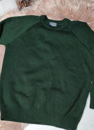 Плотный зеленый свитер унисекс