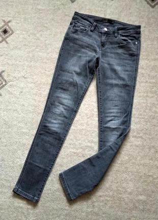 36р. серые узкие джинсы zara  denim z1975