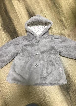 Мила шубка на дівчинку 9-12 міс