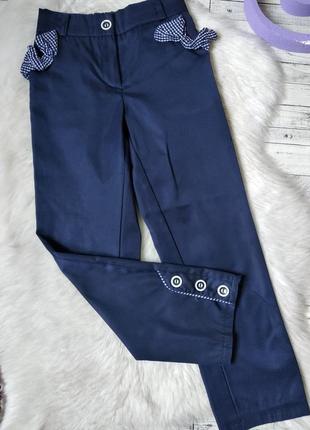 Школьные брюки на девочку синие2 фото