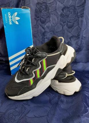 Кроссовки adidas originals ozweego
оригинал футуристические