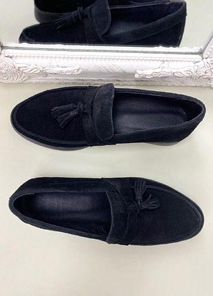 Лоферы женские замшевые с кисточкой