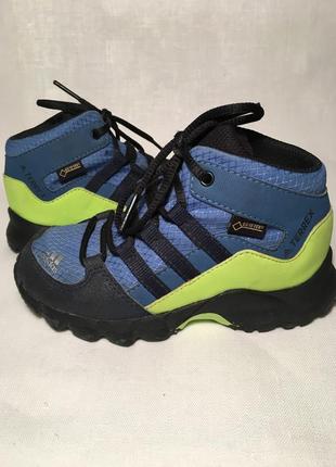 Кроссовки adidas terrex, р-р25