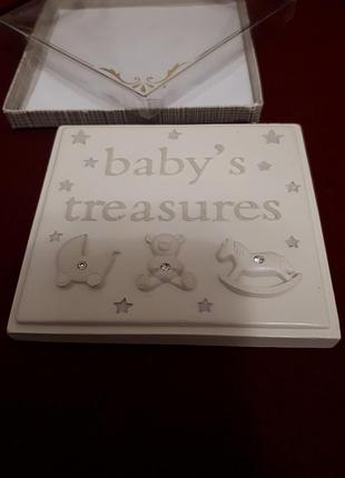 Декоративный аксессуар для новорожденных.