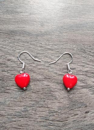 Сережки ярко-красные сердечки для девочки love2 фото