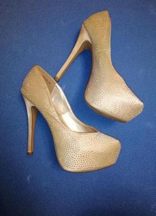 Туфлі, new look