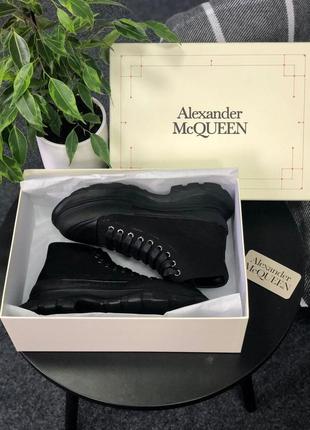 Ботинки женские alexander mcqueen tread slick total black,женские высокие кроссовки черные7 фото