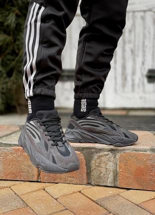 Кросівки adidas yeezy 700 v2 vanta   кроссовки2 фото