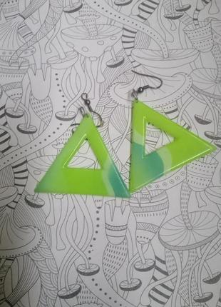 Серьги прескрасного, вкусного, сочного, салатового цвета, максимально летние и теплые