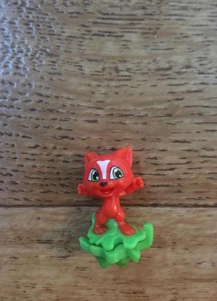 Хорошая игровая фигурка kinder лисёнок