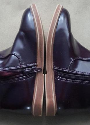 Оригинал.фирменные,стильные,лакированные,демисезонные сапожки-ботинки zara baby3 фото